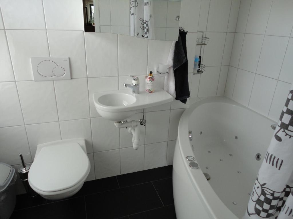 B & B Auf Dem Wolf, St. Jakob Базел Стая снимка